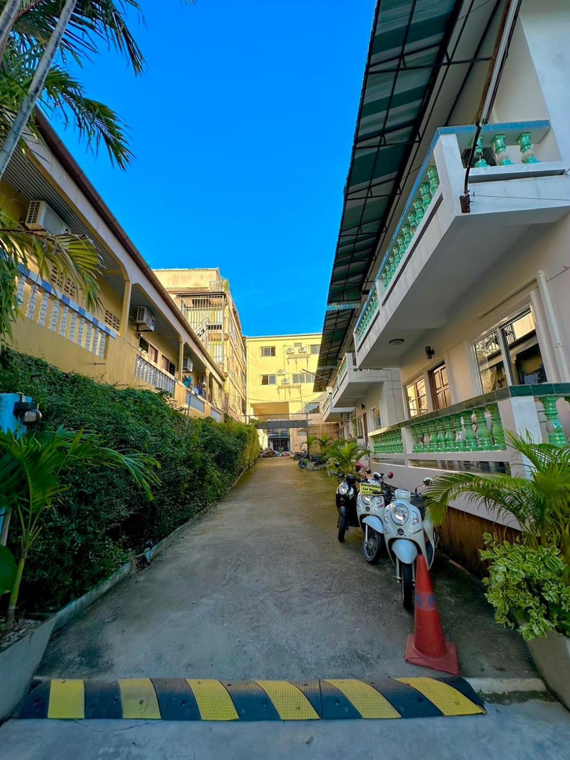 The Villa Residences Resort Patong Extérieur photo