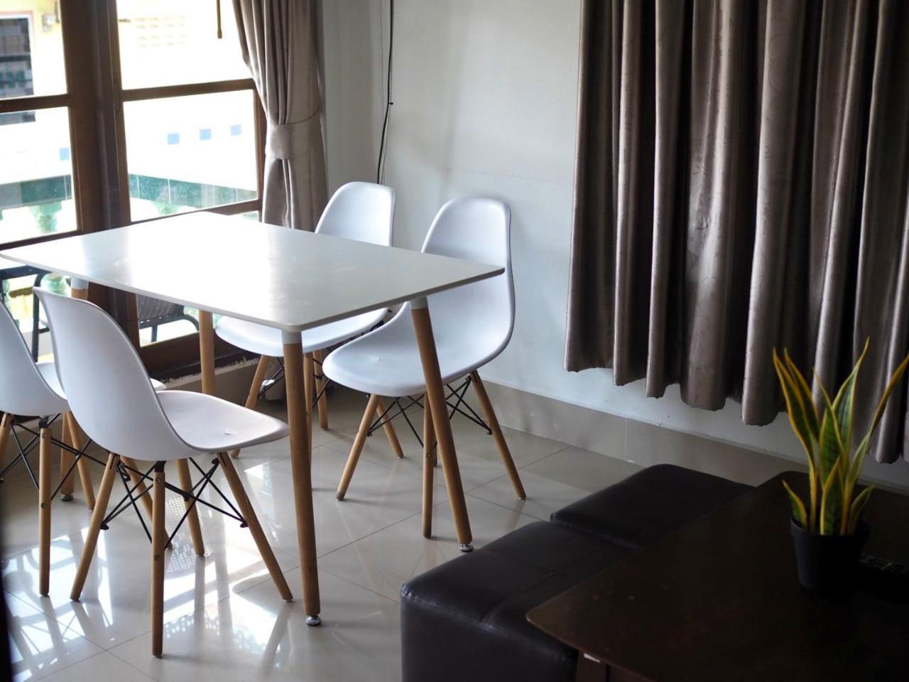 The Villa Residences Resort Patong Extérieur photo