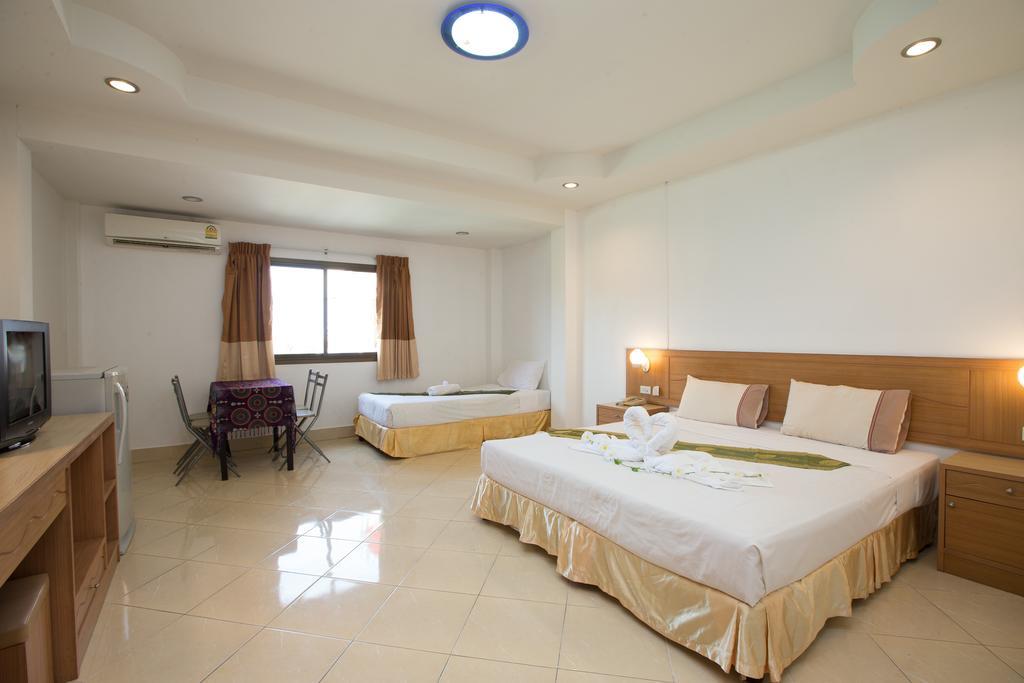 The Villa Residences Resort Patong Extérieur photo